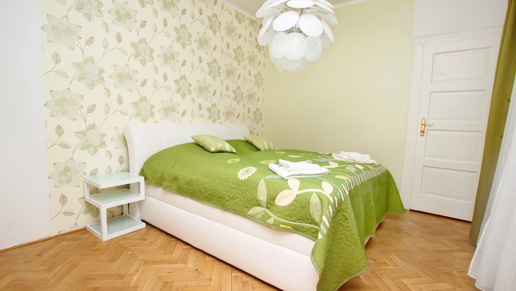 Saturn Praga